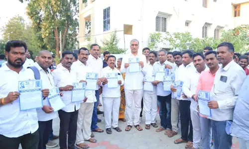రాజ్యాంగ స్ఫూర్తికి విరుద్ధ శక్తుల పట్ల జాగ్రత్త: Minister Harish Rao