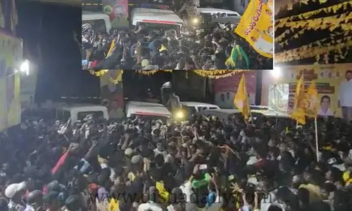 Polavaram ప్రాజెక్టు వద్ద ఉద్రిక్తత..  Chandrababu బైఠాయింపు