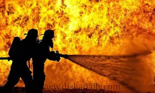 బ్రేకింగ్: సికింద్రాబాద్‌లోని రైల్ నిలయంలో అగ్ని ప్రమాదం.. భారీగా ఎగసిపడుతోన్న మంటలు