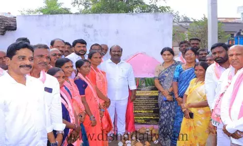 సీఎం కేసీఆర్ నాయకత్వంలోనే గ్రామాల అభివృద్ధి.. MLA చిరుమర్తి లింగయ్య