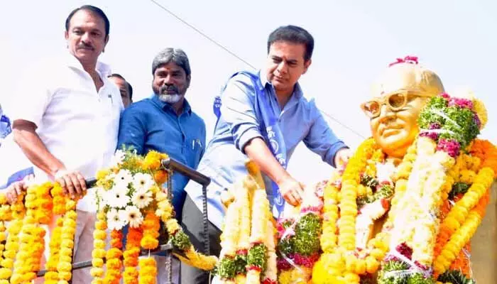Breaking News... నెక్ట్స్ సీఎం ఎవరో ముందే చెప్పేసిన మంత్రి కేటీఆర్ Breaking News... నెక్ట్స్ సీఎం ఎవరో ముందే చెప్పేసిన మంత్రి కేటీఆర్