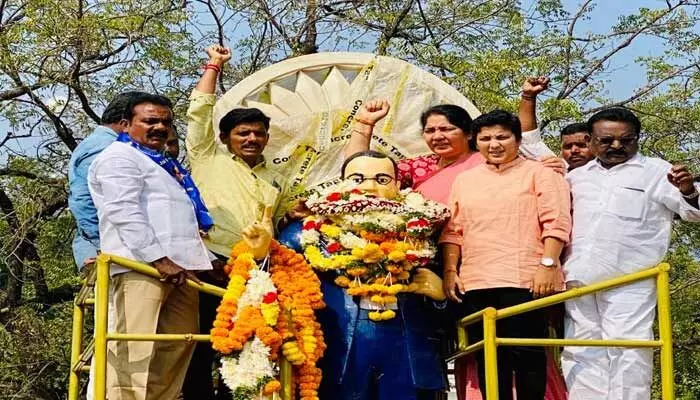 బీఆర్ అంబేద్కర్ అట్టడుగు వర్గాల ఆశాజ్యోతి .. Minister Satyavathi బీఆర్ అంబేద్కర్ అట్టడుగు వర్గాల ఆశాజ్యోతి .. Minister Satyavathi