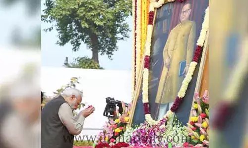 రాజ్యాంగ నిర్మాతకు రాష్ట్రపతి, ప్రధాని ఘన నివాళి