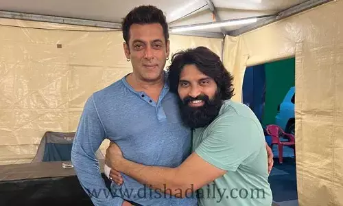 బాలీవుడ్ హీరోకు డ్యాన్స్ నేర్పిస్తున్న Johnny Master..