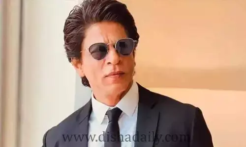 అవార్డులంటే చాలా ఇష్టం.. అందుకోసమే కష్టపడతా: Shah Rukh khan