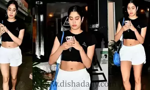 మద్యం మత్తులో కారు డ్రైవర్‌ను మరిచిపోయిన Janhvi Kapoor ..