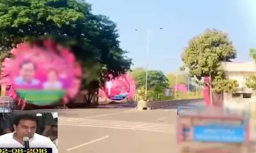 బ్రేకింగ్ న్యూస్.... మళ్లీ వైరలవుతున్న KTR వీడియో