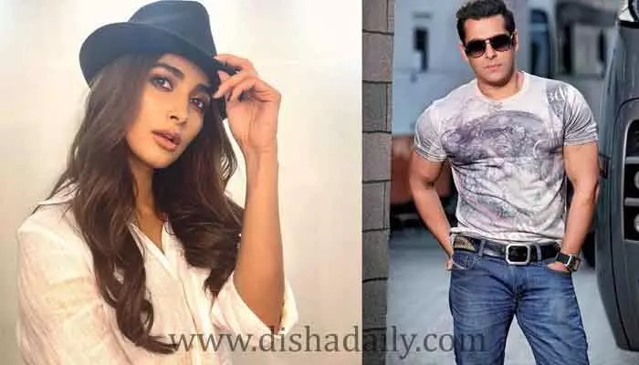 Hot News: సల్మాన్తో పూజాహెగ్దే లవ్లో ఉందా? Hot News: సల్మాన్తో పూజాహెగ్దే లవ్లో ఉందా?