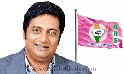 బీఆర్ఎస్‌లో సినీ నటుడు ప్రకాశ్ రాజ్‌కు బంపరాఫర్?