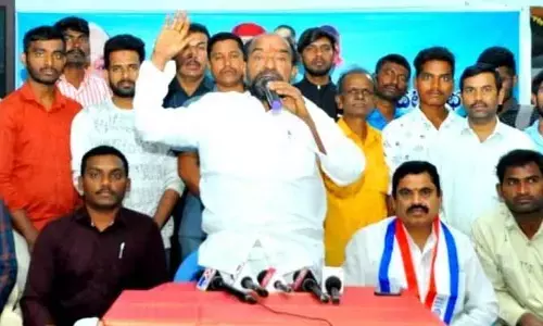 హైకోర్టు తీర్పుపై హర్షం వ్యక్తం చేసిన ఎంపీ ఆర్. కృష్ణయ్య