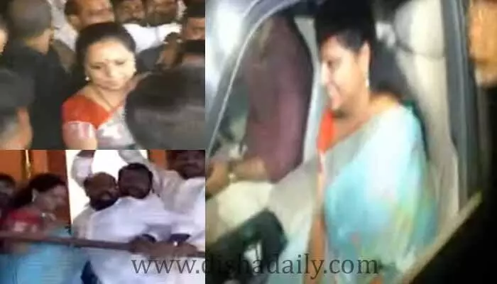 CBI వెళ్లి పోగానే తండ్రి Kcr వద్దకు Kavitha CBI వెళ్లి పోగానే తండ్రి Kcr వద్దకు Kavitha