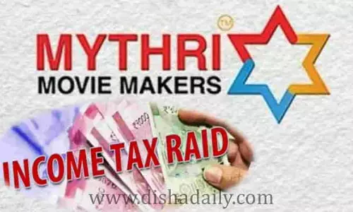 సినిమా ఇండస్ట్రీని తాకిన రైడ్స్ సెగ.. మైత్రీ మూవీ మేకర్స్ ఆఫీసుల్లో GST దాడులు..