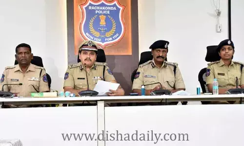 అల్వాల్ To ఆస్ట్రేలియా.. లుంగీల మాటున రూ.9 కోట్ల డ్రగ్స్ స్మగ్లింగ్