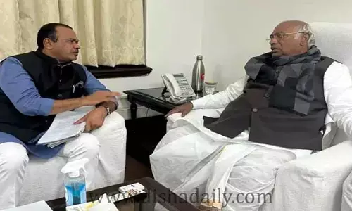 Komatireddy Venkat Reddy కి ఖర్గే కీలక పదవి ఆఫర్