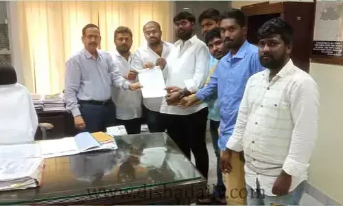 పెండింగ్ ఫీజు, స్కాలర్షిప్‌లను వెంటనే విడుదల చేయాలి: విద్యార్థి జన సమితి డిమాండ్