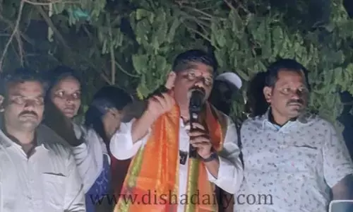 ప్రజలు చైతన్యం కావాలి : Teenmar Mallanna