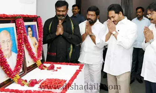 సర్దార్ వల్లభాయ్ పటేల్, పొట్టి శ్రీరాములుకు YS Jagan, Chandrababu నివాళి