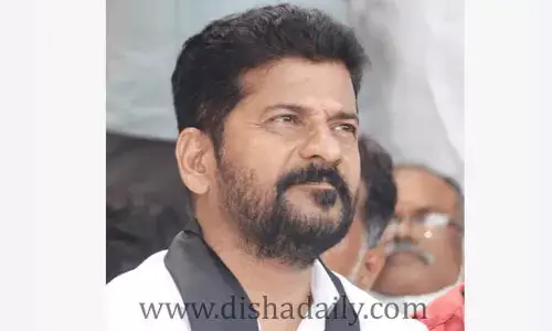కీలక సమయంలో TPCC Chief Revanth Reddy ఉక్కిరిబిక్కిరి!