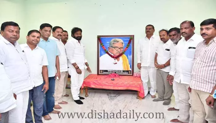 మన్నె వెంకట్రాంరెడ్డికి Minister Srinivas Goud నివాళి మన్నె వెంకట్రాంరెడ్డికి Minister Srinivas Goud నివాళి