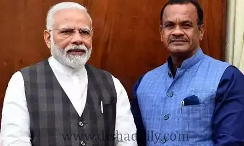 ప్రాధాన్యత సంతరించుకున్న ప్రధానితో Komati Reddy భేటీ