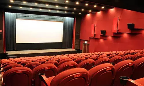 24 ఫ్రేమ్స్: ఊరూరా మినీ థియేటర్లు ఎక్కడ!?