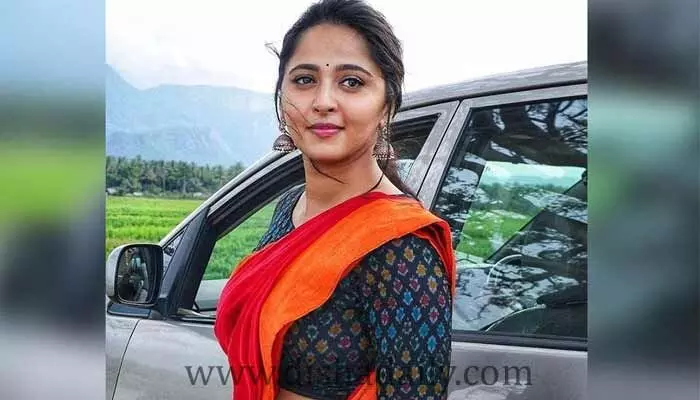 చాలా గ్యాప్ తర్వాత సెట్లోకి అడుగుపెట్టిన Anushka! చాలా గ్యాప్ తర్వాత సెట్లోకి అడుగుపెట్టిన Anushka!
