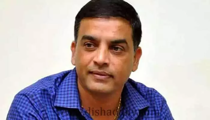 షారుఖ్ మూవీతో నష్టాలను పూడ్చేందుకు దిమ్మతిరిగే ప్లాన్ వేసిన దిల్ రాజు! షారుఖ్ మూవీతో నష్టాలను పూడ్చేందుకు దిమ్మతిరిగే ప్లాన్ వేసిన దిల్ రాజు!