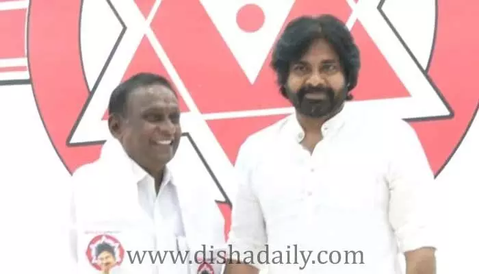 జనసేన పార్టీలో చేరిన YCP నేత జనసేన పార్టీలో చేరిన YCP నేత