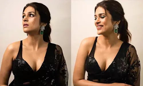 నల్ల చీరలో నలిపేస్తున్న శ్రద్ధా దాస్..