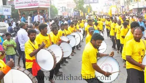 ఆంధ్రాలో కన్నా నాకు తెలంగాణలోనే ఆదరణ ఎక్కువ : చంద్రబాబు ఆంధ్రాలో కన్నా నాకు తెలంగాణలోనే ఆదరణ ఎక్కువ : చంద్రబాబు