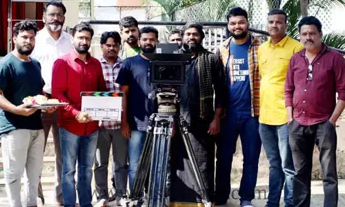 ఒకే దర్శకుడితో ఒకే రోజు 5 చిత్రాలను ప్రారంభించిన 5 నిర్మాణ సంస్థలు!