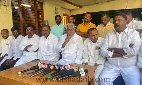 దేశంలోనే KCR అంతటి అసమర్థ CM మరొకరు లేరు: MLC జీవన్ రెడ్డి సంచలన వ్యాఖ్యలు