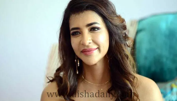 ప్రతి ఇంట్లో ఒక మంచు లక్ష్మీ ఉంది: ట్రోలింగ్పై నటి సీరియస్ ప్రతి ఇంట్లో ఒక మంచు లక్ష్మీ ఉంది: ట్రోలింగ్పై నటి సీరియస్