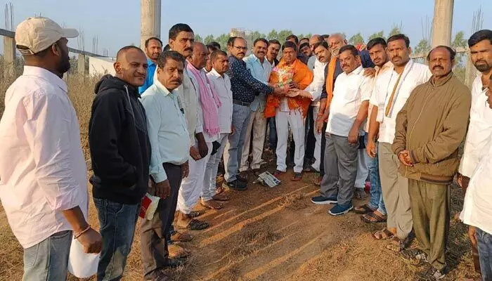 నమస్తే నవనాధపురం కార్యక్రమంలో ఎమ్మెల్యే జీవన్ రెడ్డి నమస్తే నవనాధపురం కార్యక్రమంలో ఎమ్మెల్యే జీవన్ రెడ్డి