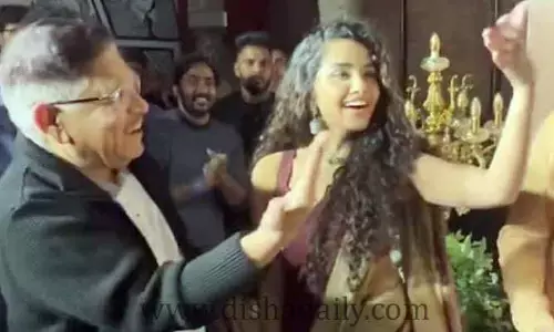 Anupama Parameswaran :అనుపమతో అల్లుఅరవింద్ స్టెప్పులు (వీడియో)