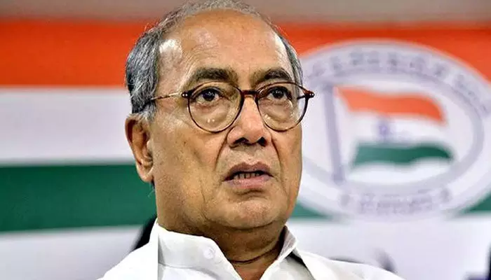దిగ్విజయ్ సింగ్ నివేదికపై ఉత్కంఠ.. పంతం నెగ్గించుకునేలా సీనియర్ల, రేవంత్ రెడ్డి పట్టు దిగ్విజయ్ సింగ్ నివేదికపై ఉత్కంఠ.. పంతం నెగ్గించుకునేలా సీనియర్ల, రేవంత్ రెడ్డి పట్టు