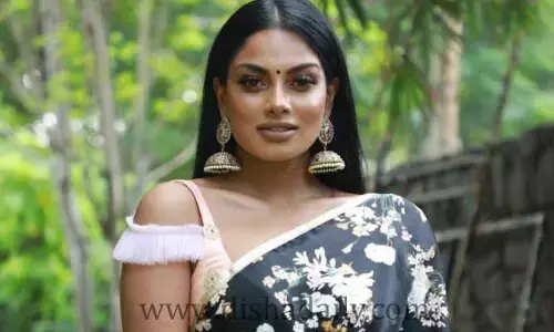 బాలయ్యతో నటించే అవకాశం రావడం నా అదృష్టమే: Chandrika Ravi