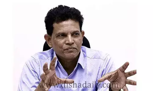 అదానీది ప్రపంచలోనే అతి పెద్ద స్కామ్: మాజీ IAS Akunuri Murali సంచలన వ్యాఖ్యలు
