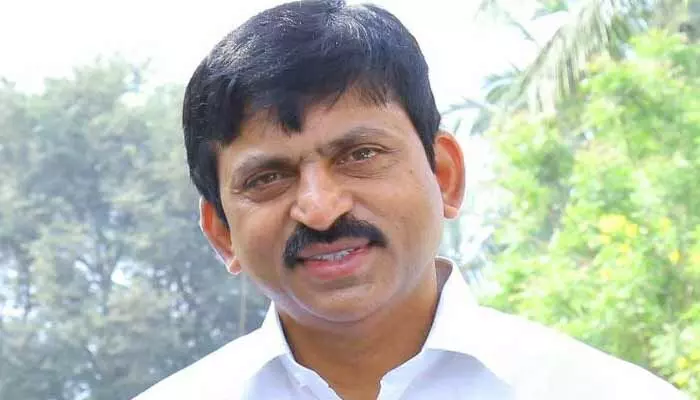 మాజీ ఎంపీ పొంగులేటికి సెక్యూరిటీ తగ్గింపు మాజీ ఎంపీ పొంగులేటికి సెక్యూరిటీ తగ్గింపు