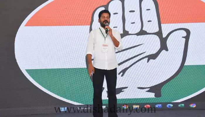 సందిగ్ధంలో రేవంత్ రెడ్డి.. సస్పెన్స్కు AICC తెర దించేనా..? సందిగ్ధంలో రేవంత్ రెడ్డి.. సస్పెన్స్కు AICC తెర దించేనా..?