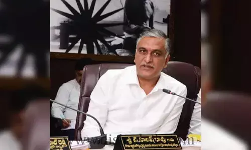 పేషెంట్లపై దురుసుగా ప్రవర్తిస్తే చర్యలు : Minister Harish Rao