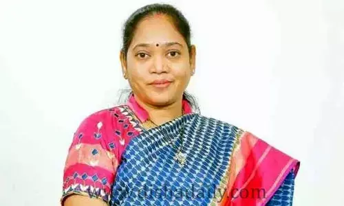 మాజీమంత్రి మేకతోటి సుచరిత పోటీపై క్లారిటీ