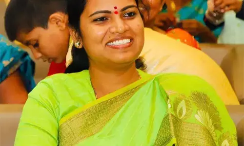 చంద్రబాబు, పవన్ భేటీపై మంత్రి విడదల రజినీ ఫైర్