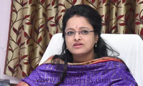 తీవ్ర ఆరోపణలు ఎదుర్కొంటున్న కలెక్టర్..!