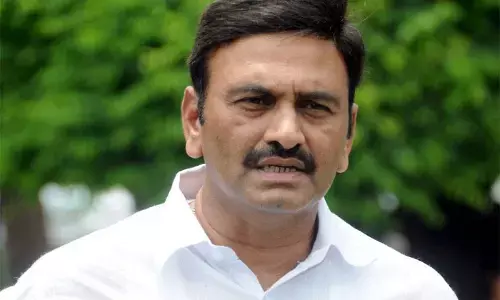 లోక్ సభలో వారి పక్కన సీటు వద్దు: MP రఘురామ కీలక నిర్ణయం