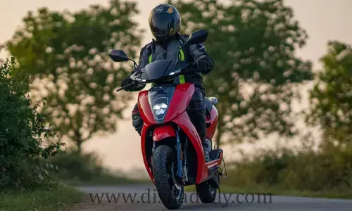 లేటెస్ట్ టెక్నాలజీతో మార్కెట్లోకి ఏథర్‌ ఎలక్ట్రిక్ బైక్స్.. మొదటి 1000 మందికి బై బ్యాక్‌ ఆఫర్‌