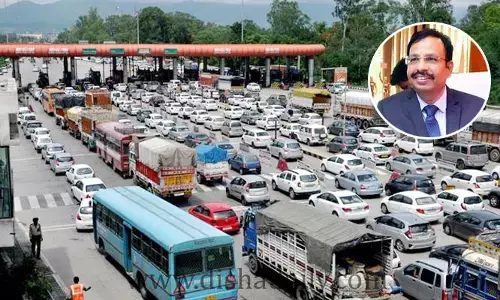 పండక్కి ఊరెళ్తూ.. టోల్‌ప్లాజా వద్ద టైమ్ వేస్ట్ చేసుకోకండి!