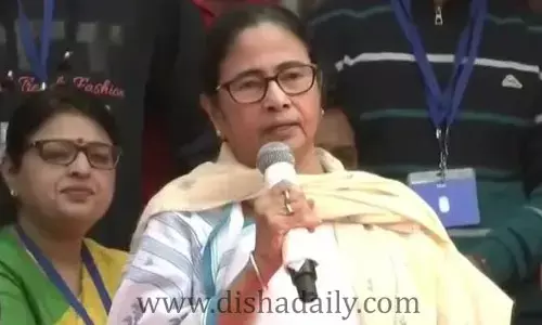కేంద్రం తమ రాష్ట్రం పై వివక్ష చూపిస్తోంది : Mamatha Benarjee