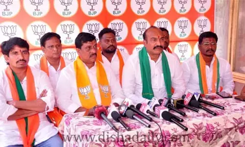 తెలంగాణ ఉద్యమంలో ఖమ్మం చరిత్ర తెలుసుకో :  బీజేపీ నేతలు