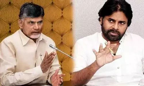 Ap Politics: ఎత్తుల వ్యూహం... పొత్తుల సంకేతం!